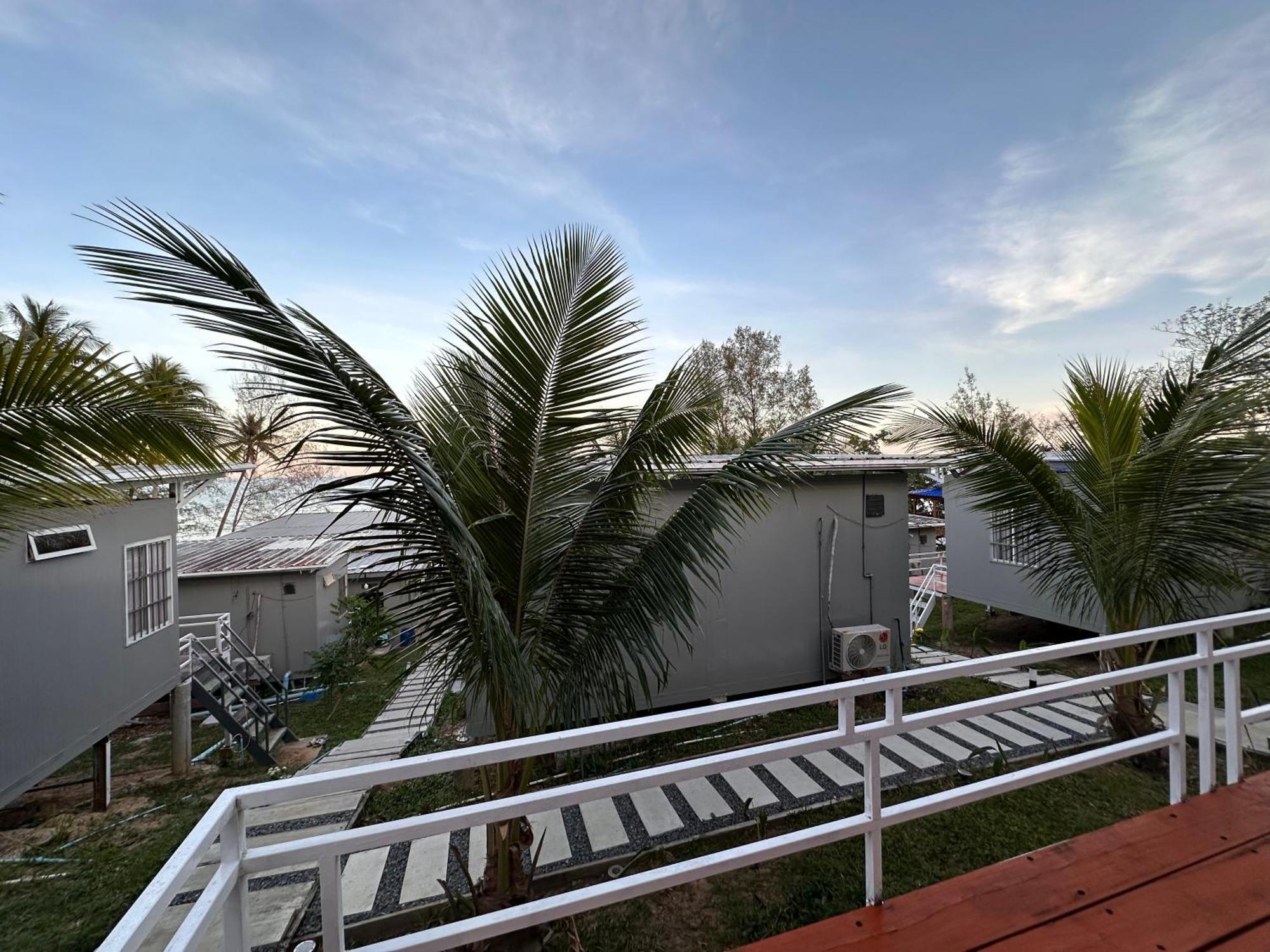 Naroth Beach Bungalow Prek Svay Village 外观 照片